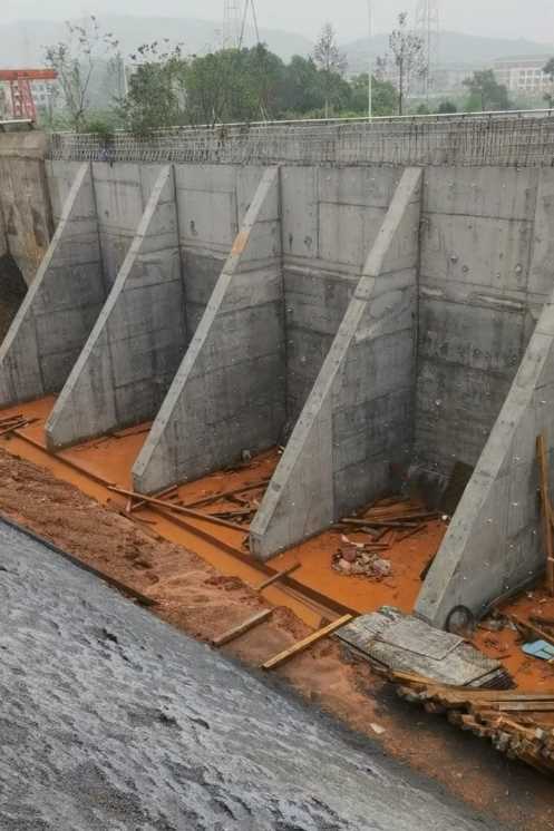 淮安洪泽县锚杆式挡土墙